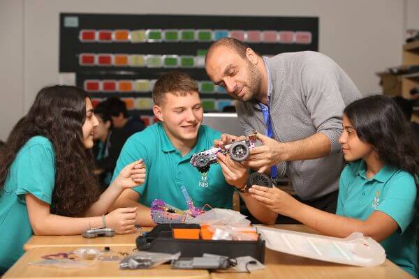 Know The Benefits Of American Curriculum School For Kids